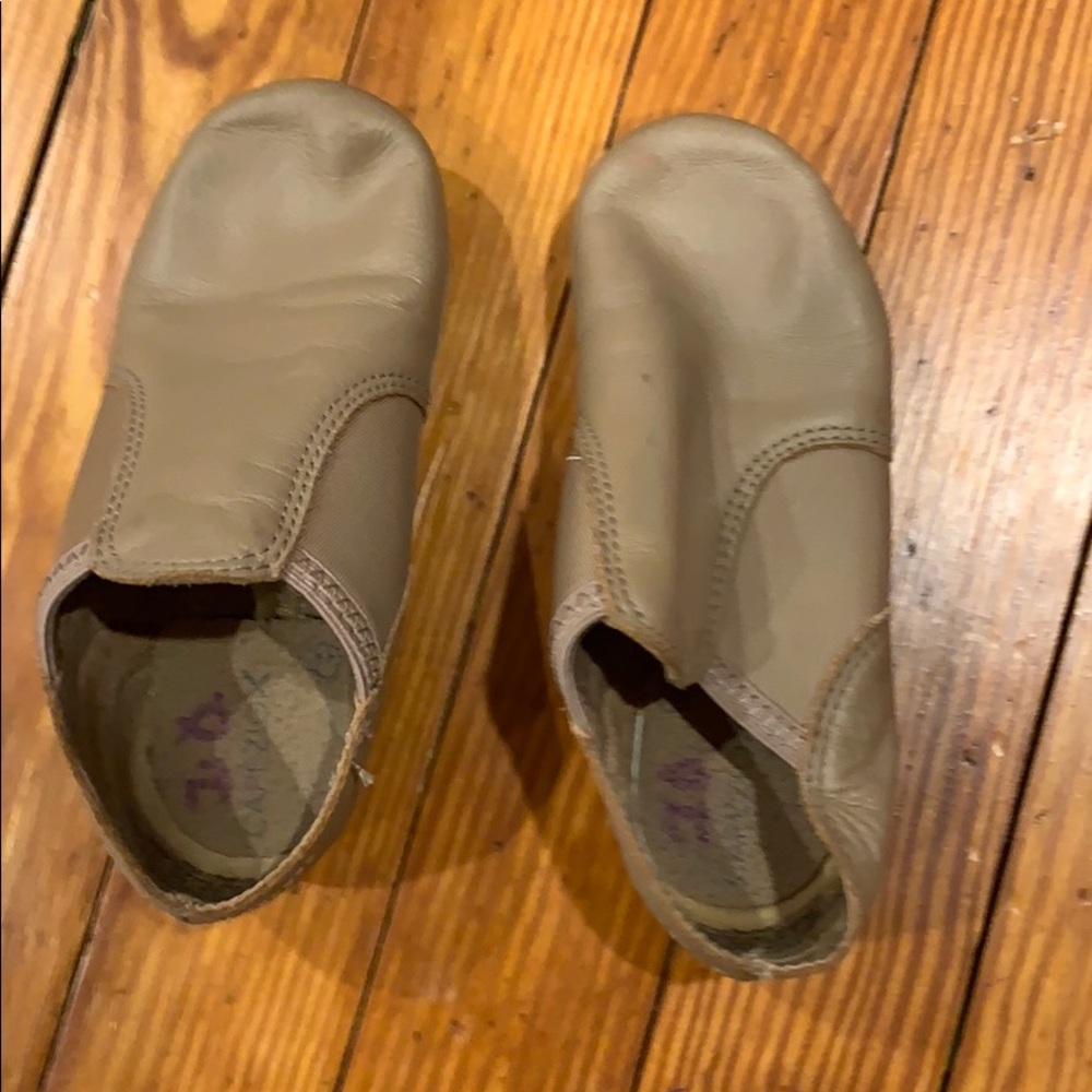 Capezio Tan Jazz Shoes